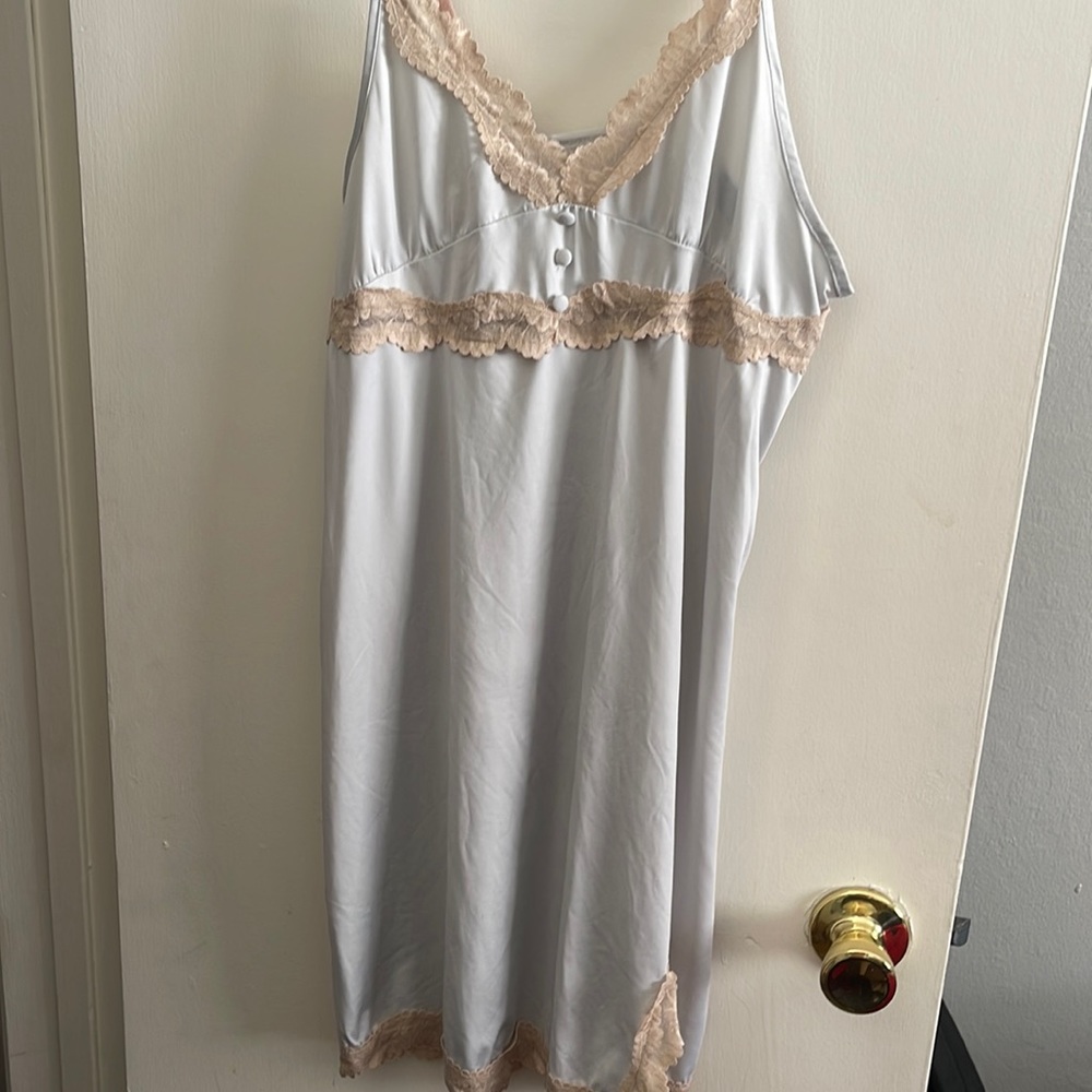 S womens sleep wear baby blue with pink brand shelli segal good condition